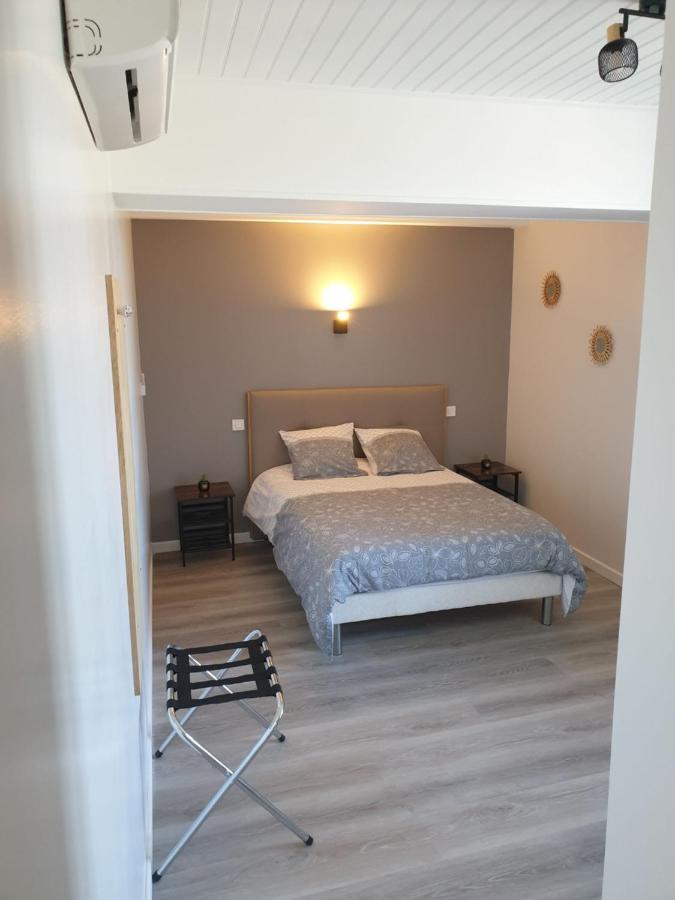 Chambres De Villee Saint-Georges-de-Gréhaigne Eksteriør bilde