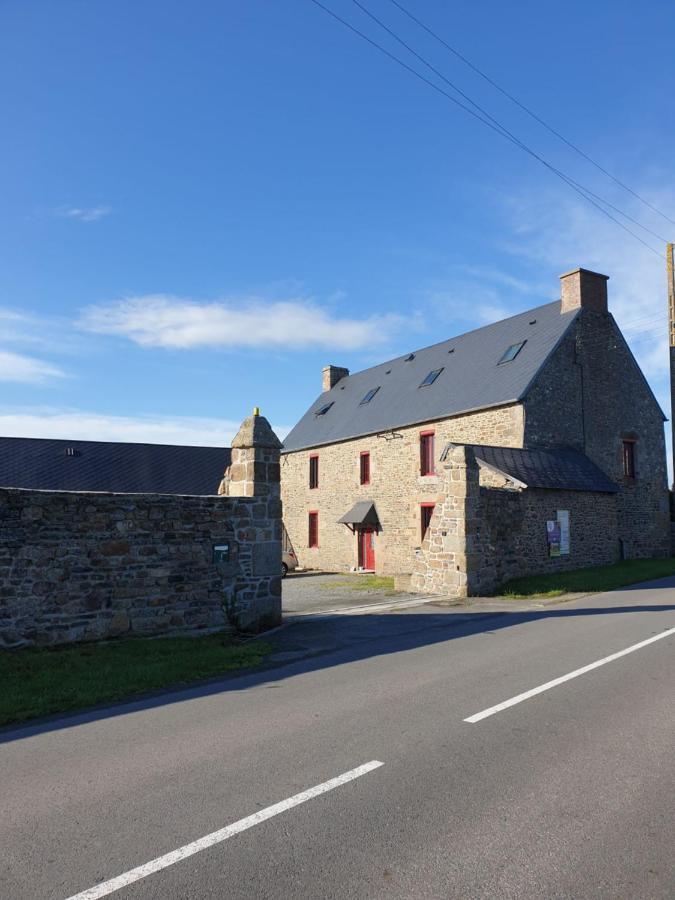 Chambres De Villee Saint-Georges-de-Gréhaigne Eksteriør bilde