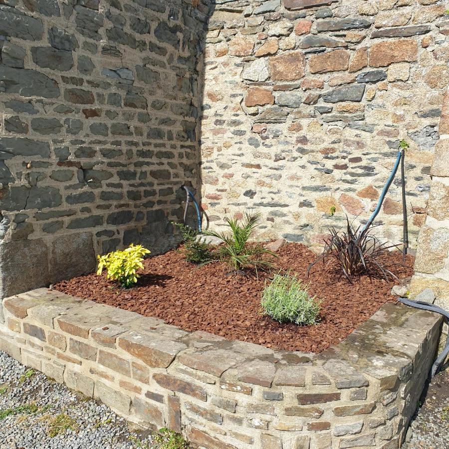 Chambres De Villee Saint-Georges-de-Gréhaigne Eksteriør bilde