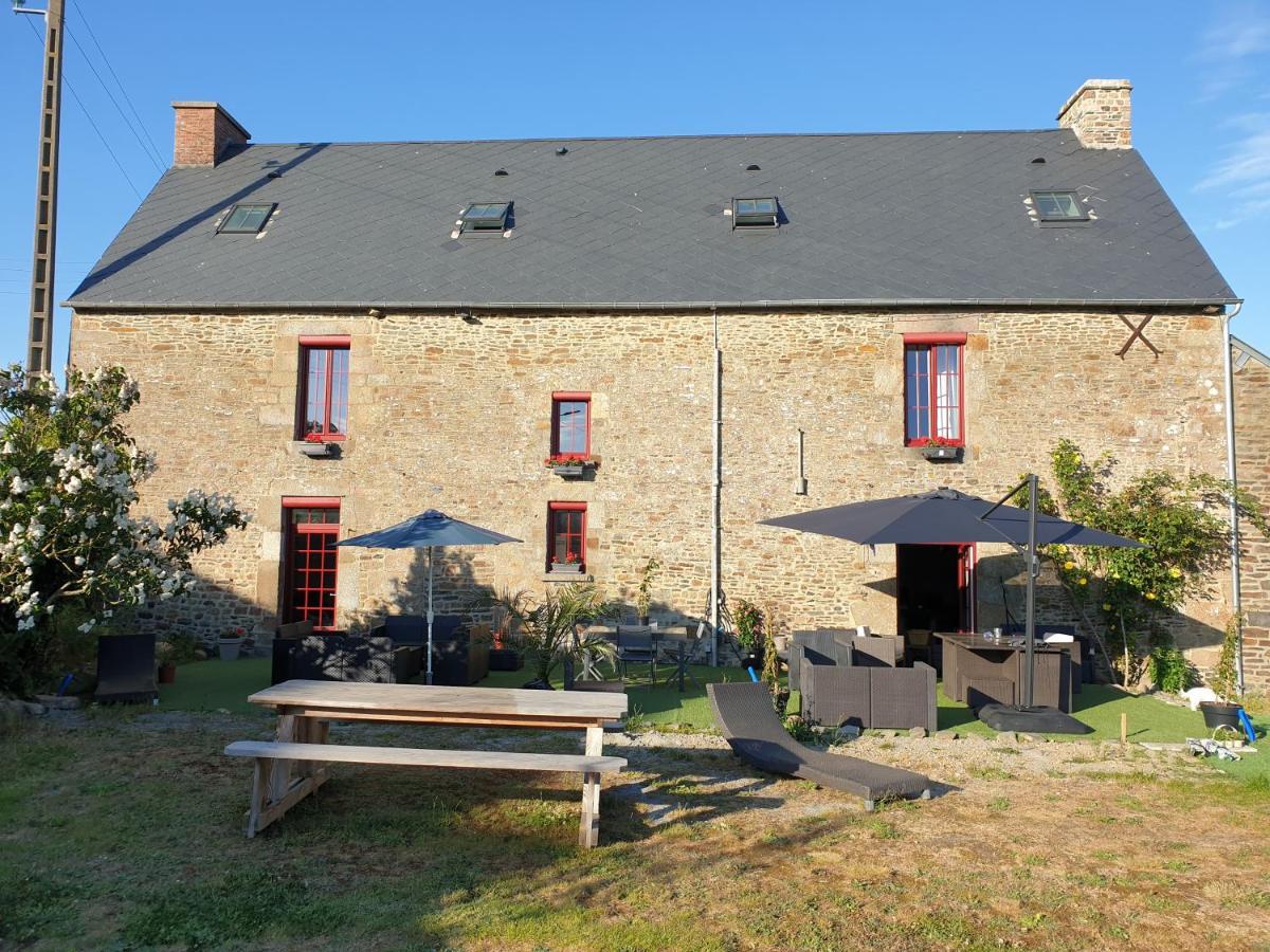 Chambres De Villee Saint-Georges-de-Gréhaigne Eksteriør bilde
